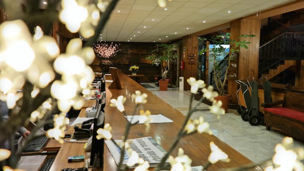 Plaza Uruapan Hotel Exterior foto
